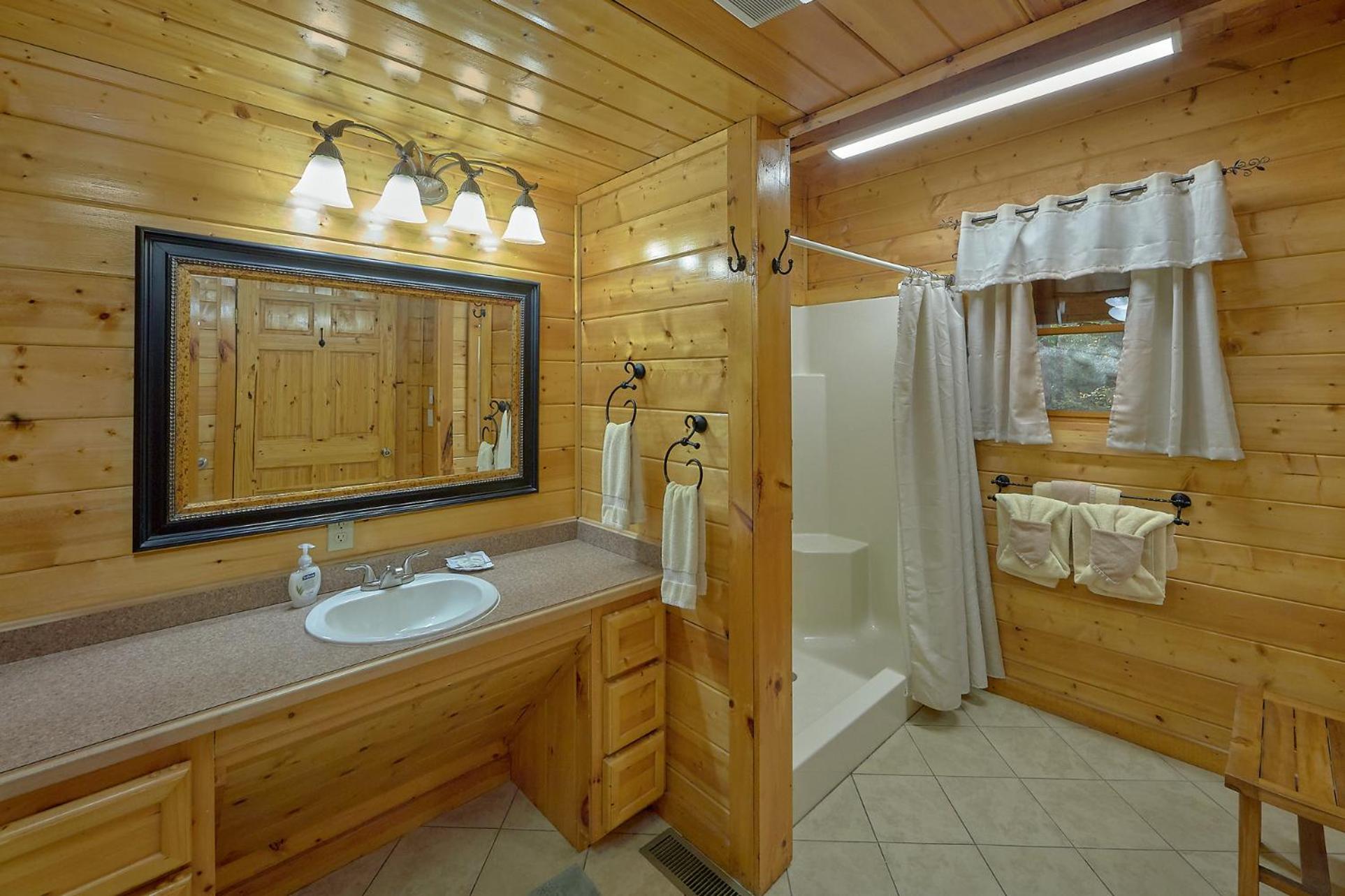 Creeksong Holiday Home แกตลิงเบิร์ก ภายนอก รูปภาพ